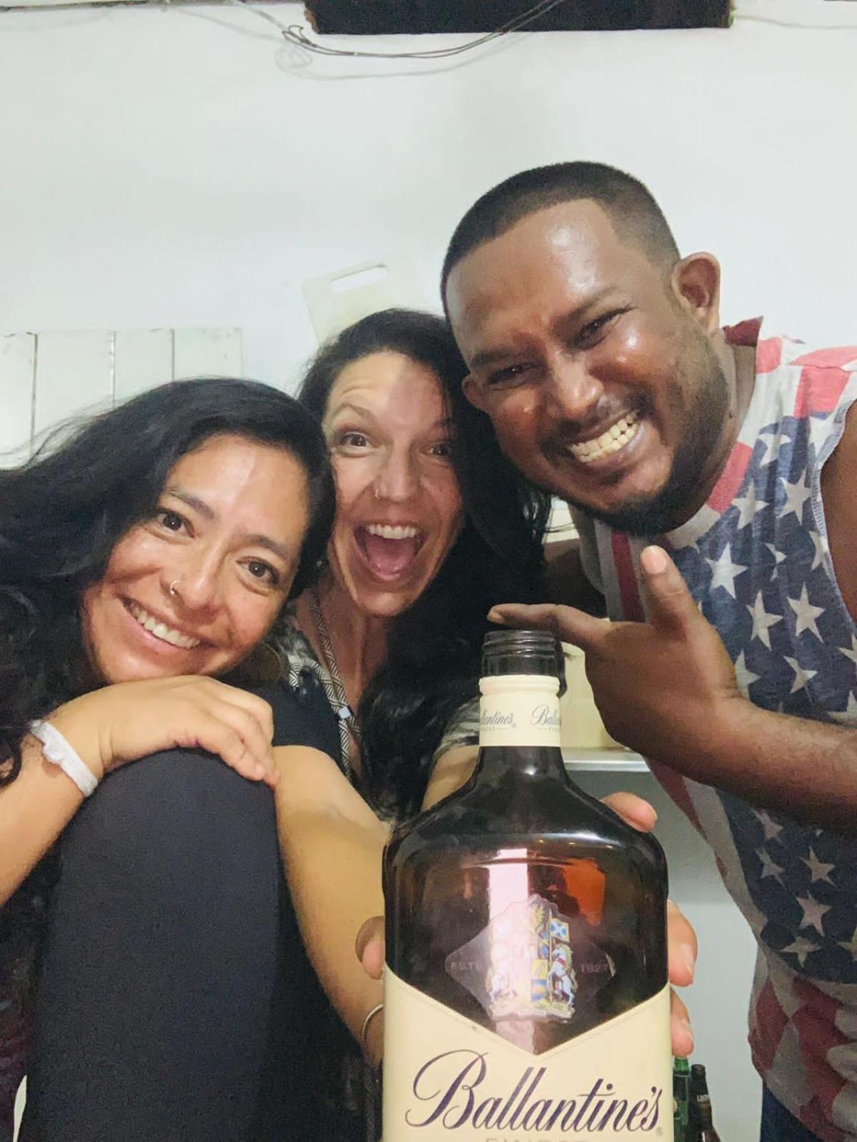 אנוראדפורה Kingfisher Hostel מראה חיצוני תמונה
