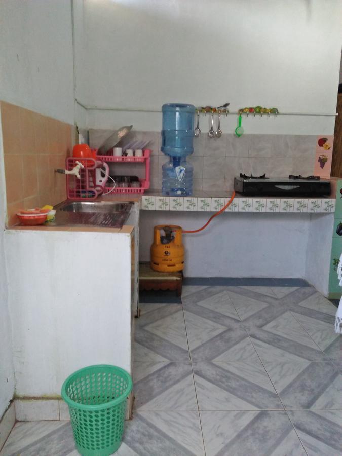 אנוראדפורה Kingfisher Hostel מראה חיצוני תמונה