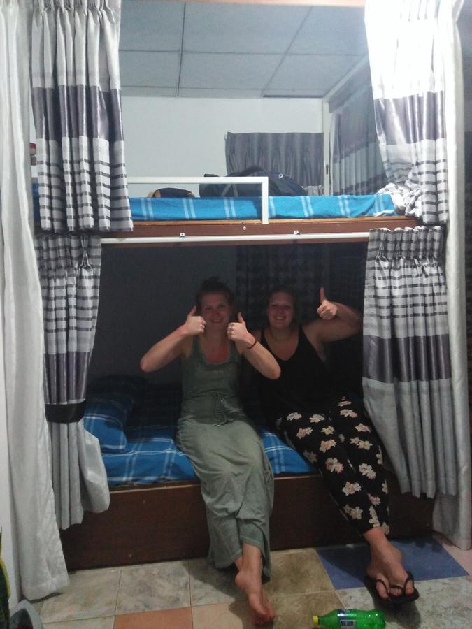 אנוראדפורה Kingfisher Hostel מראה חיצוני תמונה